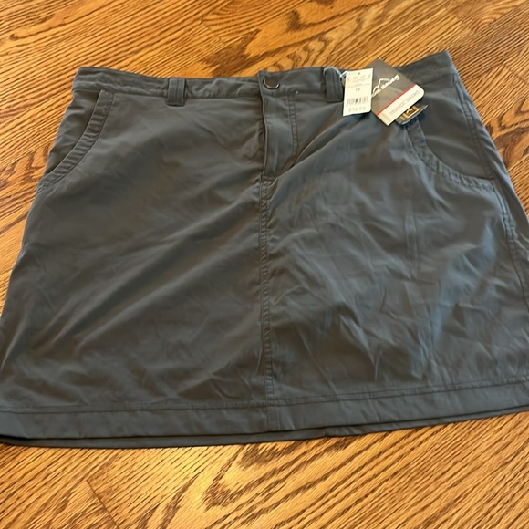 Eddie Bauer lot - 2 Travex travel skirts women’s size 12, gray and light tan - Picture 7 of 11